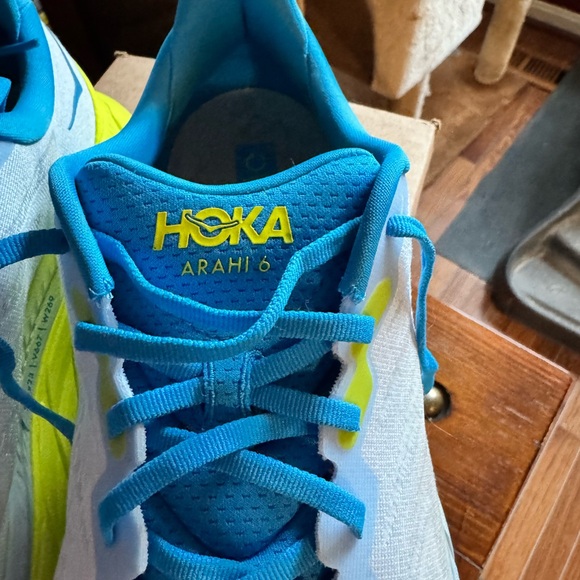 Hoka Arahi 6 - Picture 6 of 9
